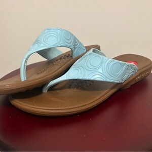Okabashi Ode Light Blue and Brown Flip Flop Sandals Size 7